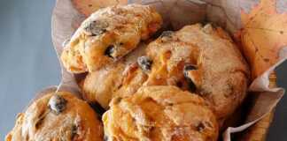 Ψωμάκια με ελιές και λαχανικά