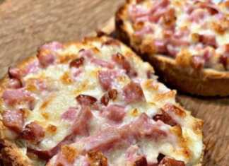 Ψωμάκια με λουκάνικο και τυρί στο φούρνο