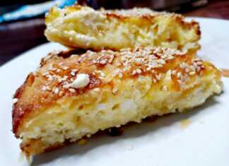 Τυρόπιτα με μπεσαμέλ και τυρί