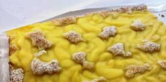 Μηλόπιτα με κρέμα