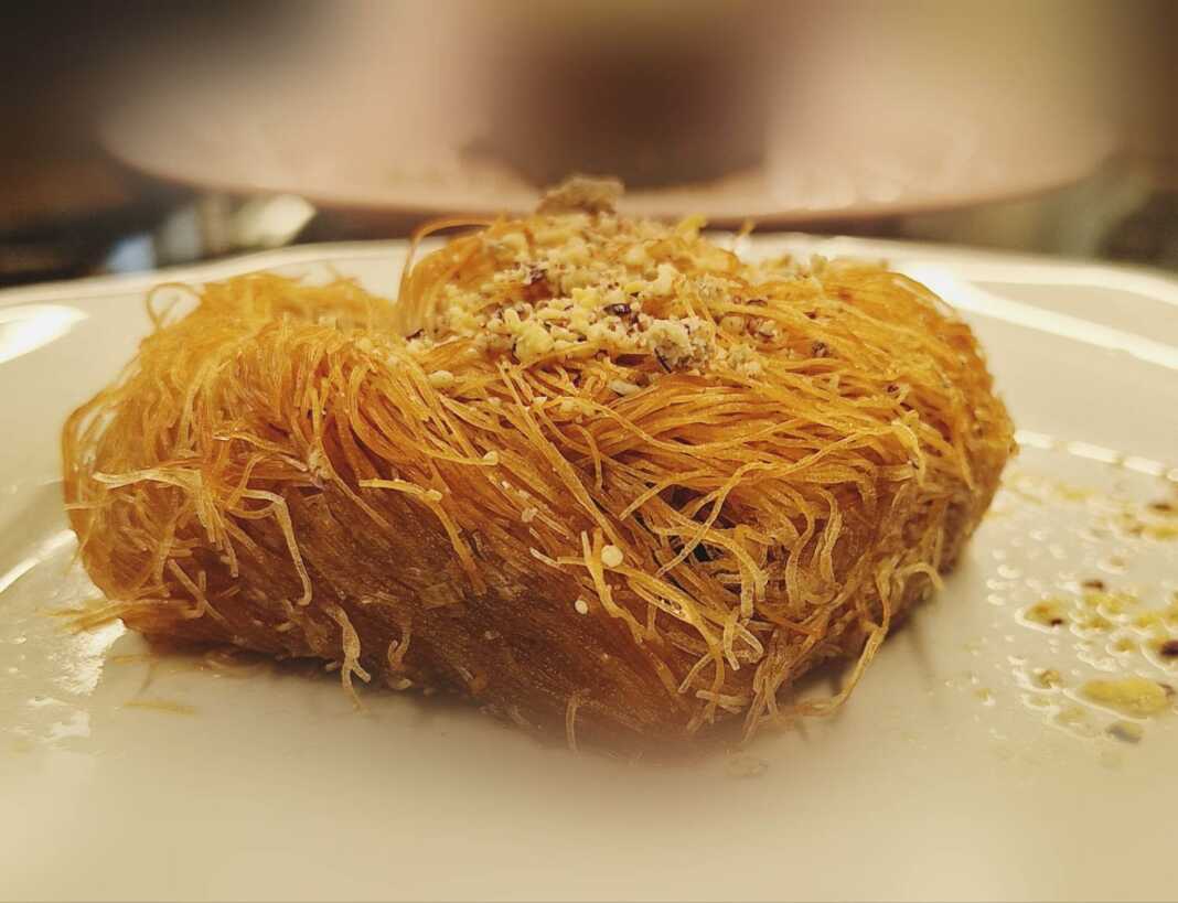 kantaifi Κανταΐφι τυλιχτό με φιστίκι Αιγίνης