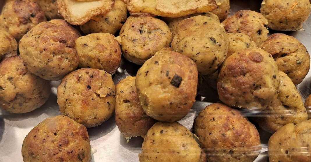 kotokeftedes Κεφτεδάκια με κιμά κοτόπουλου