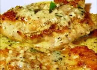 Κοτόπουλο με κρεμώδες σάλτσα σκόρδου και παρμεζάνα