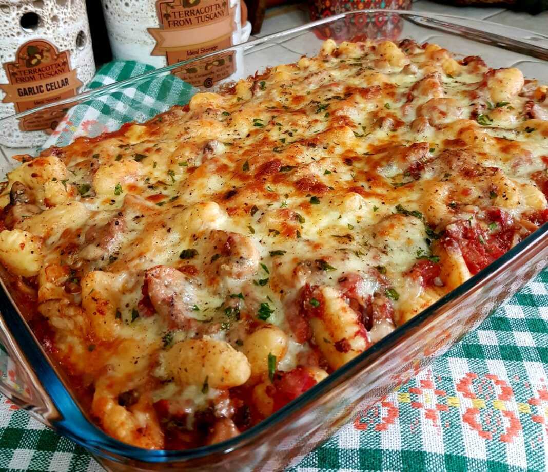 niokiPatatas Νιόκι Πατάτας με σάλτσα μπολονέζ