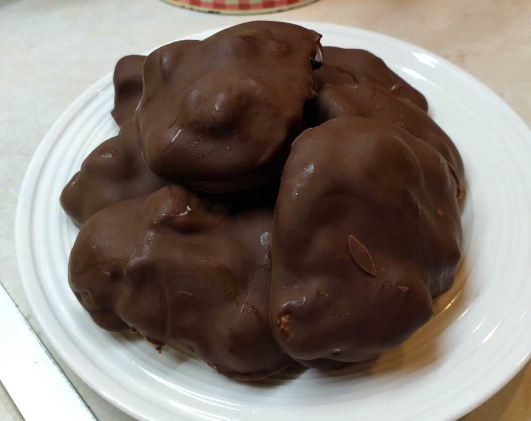 snakSokolata Παγωμένο σνακ με γιαούρτι και σοκολάτα