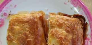 Τυρόπιτα με φύλλο κρούστας Τυρόπιτα με φύλλο κρούστας