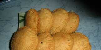 Τυροπιτάκια φούρνου με ζύμη γιαουρτιού