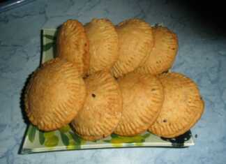 Τυροπιτάκια φούρνου με ζύμη γιαουρτιού