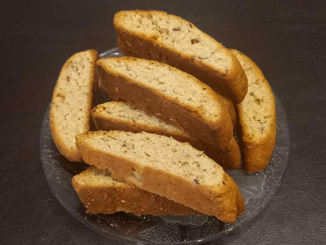 Τραγανά μπισκοτάκια Cantuccini