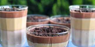 Ζελέ γάλακτος με μπανάνα