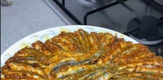 Γαύρος στο τηγάνι με σκόρδο και ντομάτα Γάβρος στο τηγάνι με σκόρδο και ντομάτα