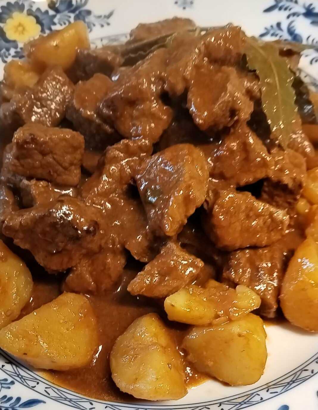 goulasPatates Γκουλάς με πατάτες