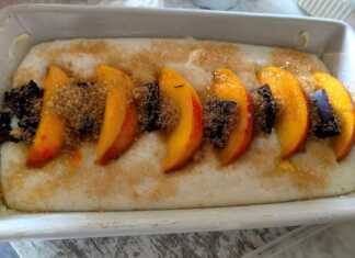 Κέικ με ροδάκινα