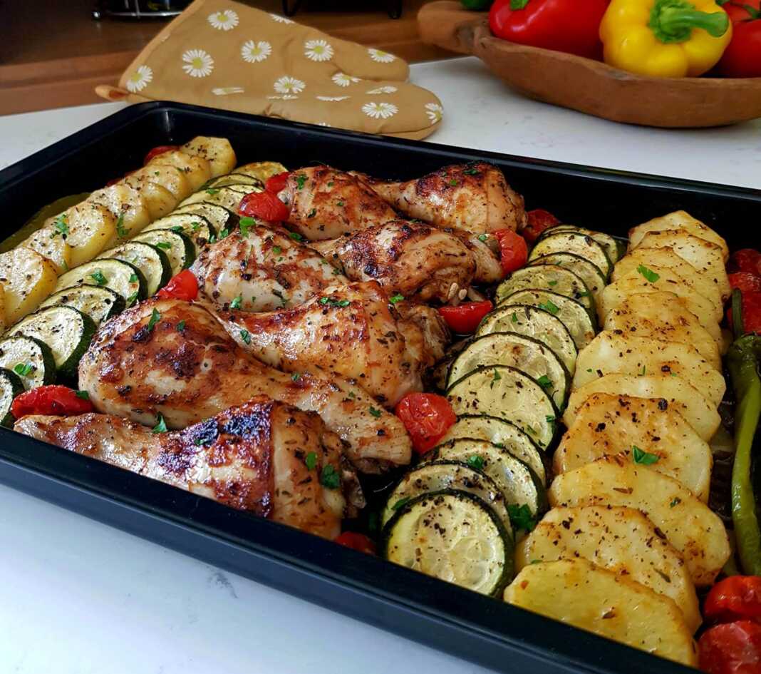 kotopouloLaxanikaFourno Κοτόπουλο στο φούρνο με πατάτες και κολοκυθάκια