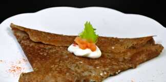 Κρέπες φαγόπυρου με καπνιστό σολομό Κρέπες φαγόπυρου