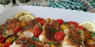 Μπακαλιάρος στο φούρνο με ντοματίνια