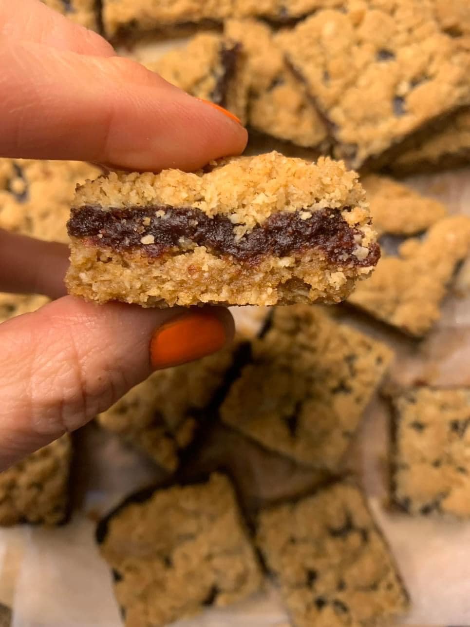 Mπάρες χουρμά με βρώμη