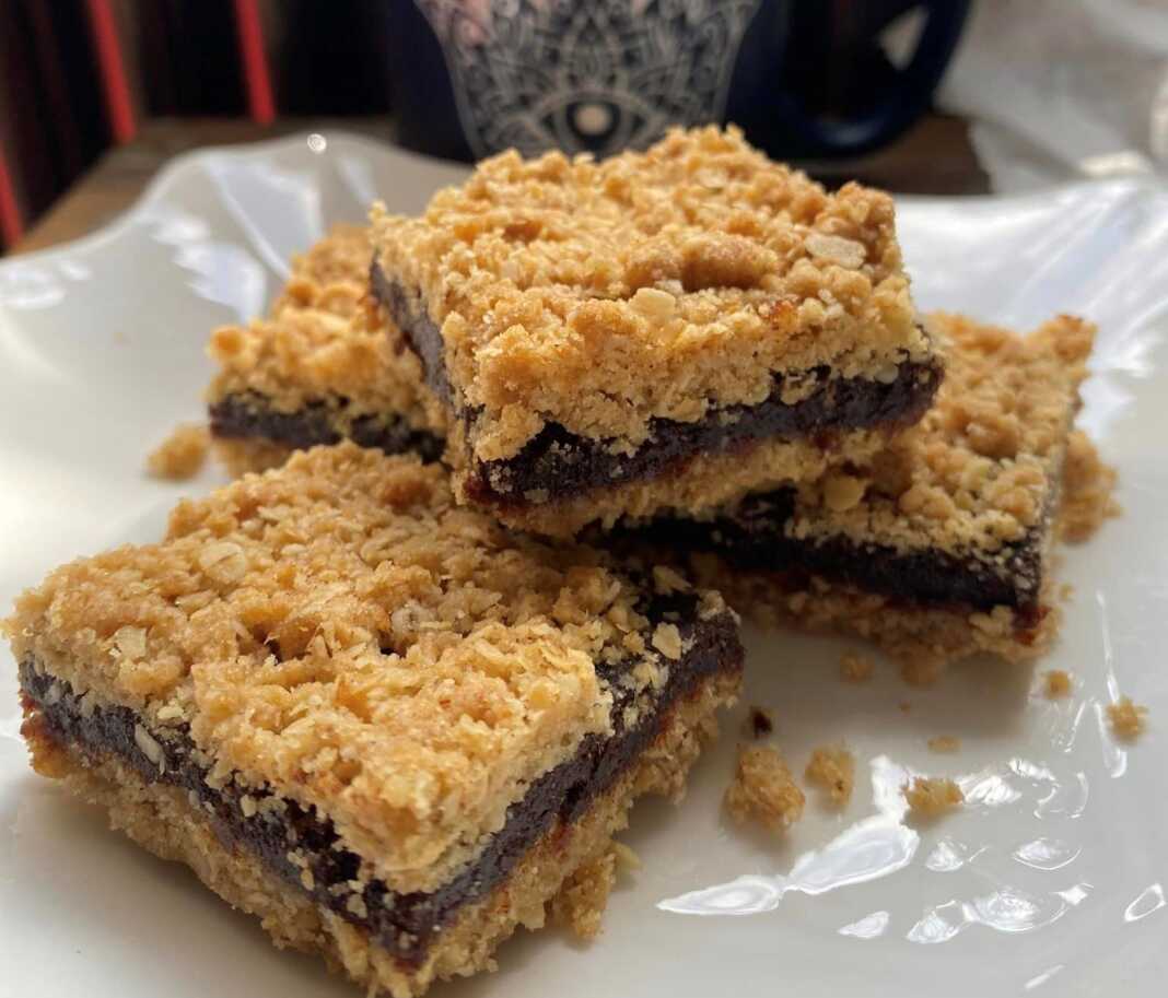 Mπάρες χουρμά με βρώμη