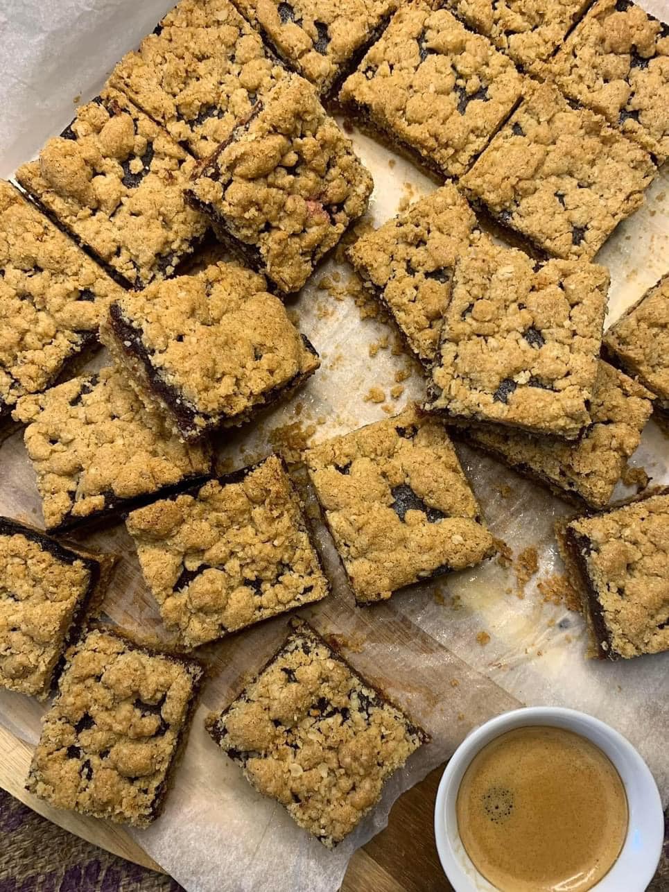 Mπάρες χουρμά με βρώμη