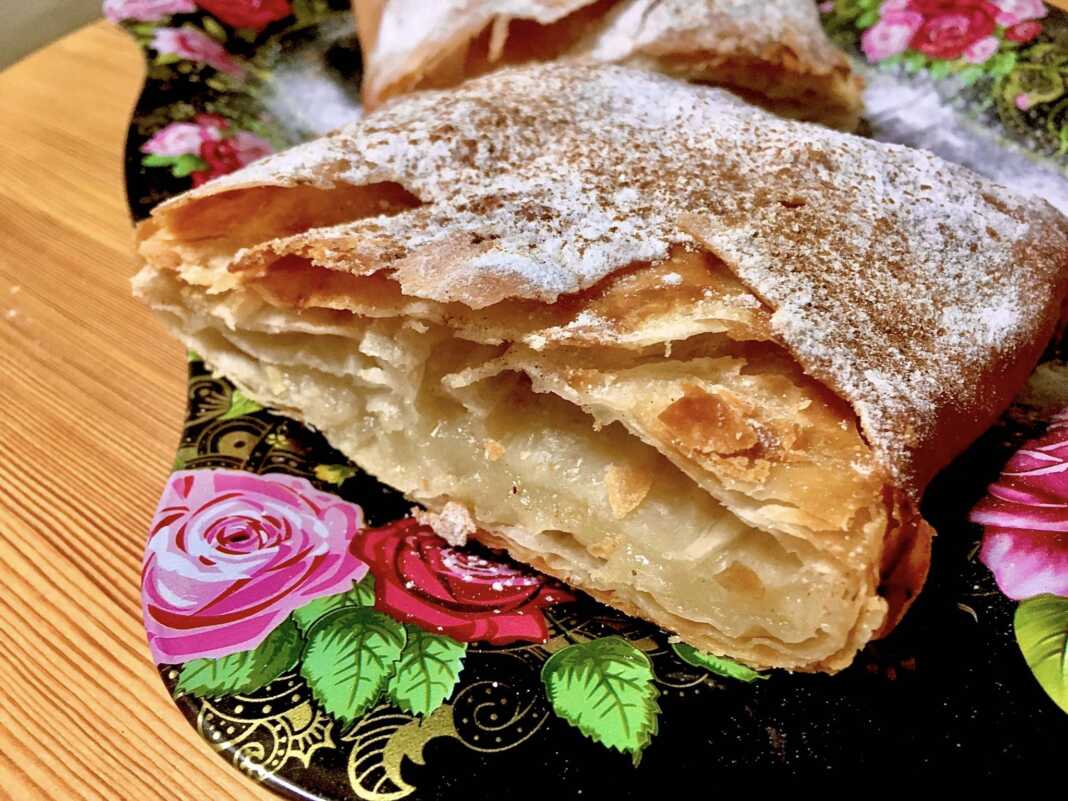 mpougatsa Μπουγάτσα με κρέμα