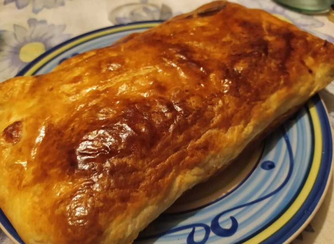 pitsaSfoliata Πίτσα σε σφολιάτα