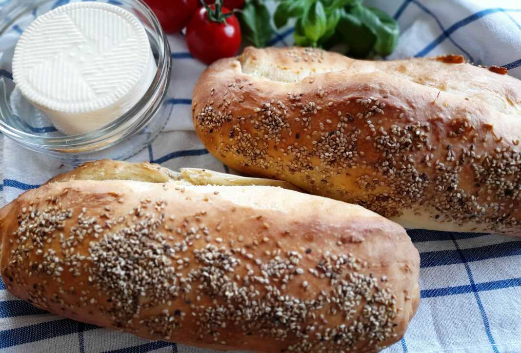 psomi Χωριάτικο Ψωμί