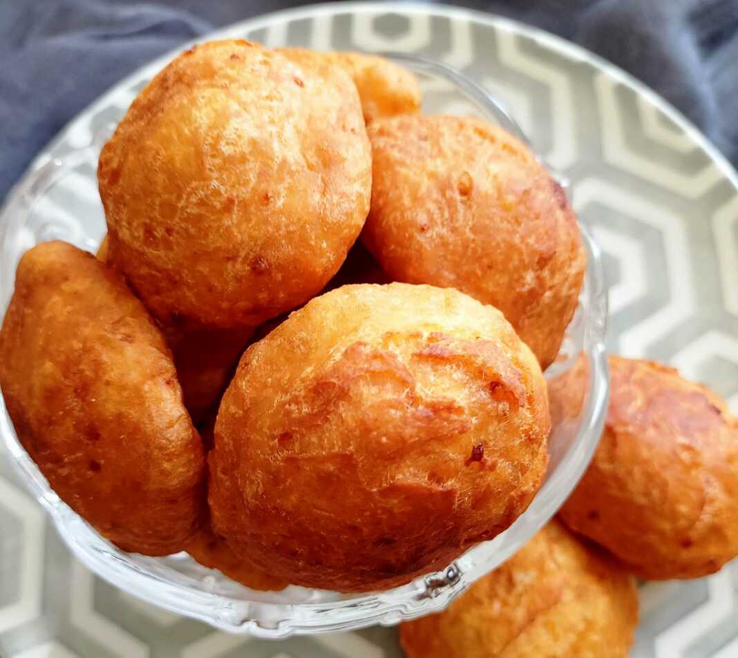 Aλμυρές τυρόμπαλες