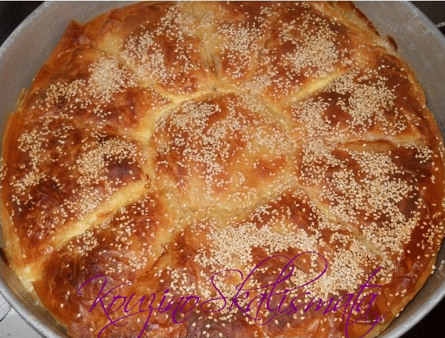 tiropitaMpesamelSimigdali1 Τυρόπιτα με μπεσαμέλ σιμιγδαλιού