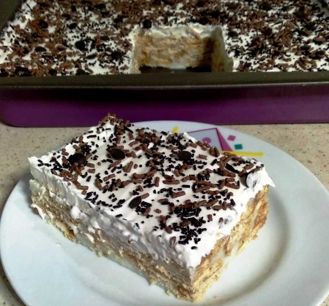 tourtaMpiskoto Τούρτα μπισκότων