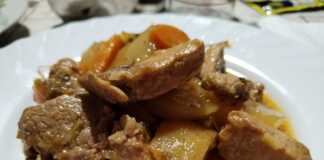 Χοιρινό με πράσο και σέλινο