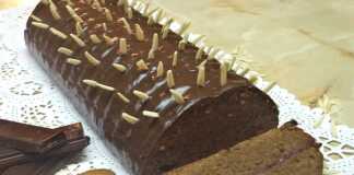 Κέικ σοκολάτας με πολλά αμύγδαλα