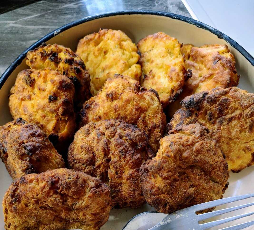 Κεφτέδες με κολοκυθάκια και τυρί