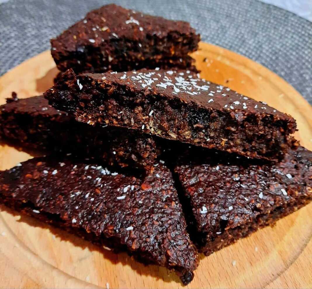 κέικ με μπανάνα χωρίς ζάχαρη και αλεύρι