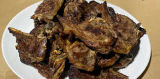 Πώς να ψήσεις παϊδάκια σαν επαγγελματίας: Ο απόλυτος οδηγός για τσικνοπέμπτη. παϊδάκια στα κάρβουνα