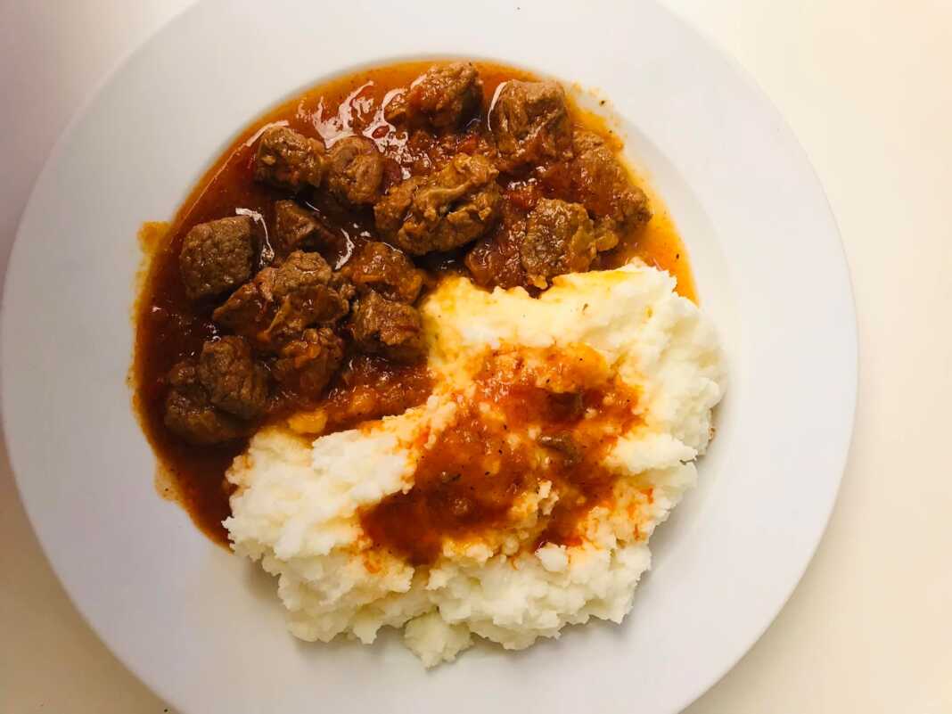 tasKempapPoure Τας Κεμπαπ με πουρέ πατάτας