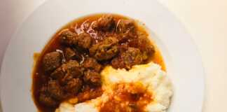 Τας Κεμπαπ με πουρέ πατάτας