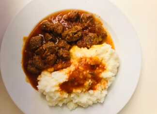 Τας Κεμπαπ με πουρέ πατάτας