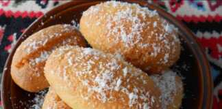 Σιροπιαστά κουλουράκια καρύδας