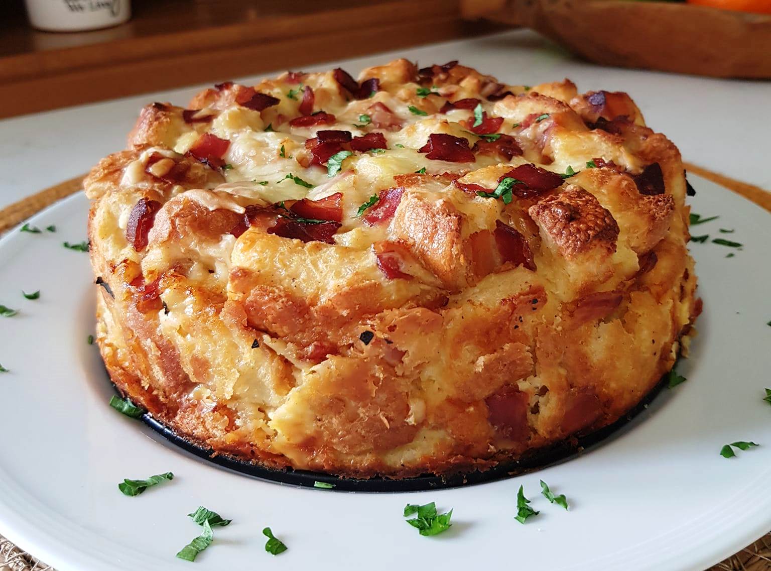 almiroKeikMpeikon Αλμυρό Κέικ ψωμιού με μπέικον