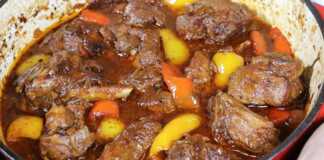 Αρνάκι με πιπεριές στην κατσαρόλα Αρνάκι με πιπεριές στην κατσαρόλα