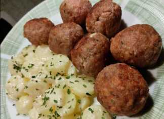 Γεμιστοί κεφτέδες με καπνιστό τυρί