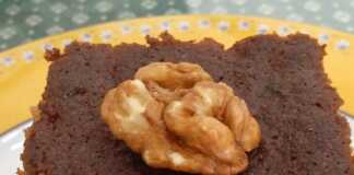 Καρυδόπιτα σιροπιαστή