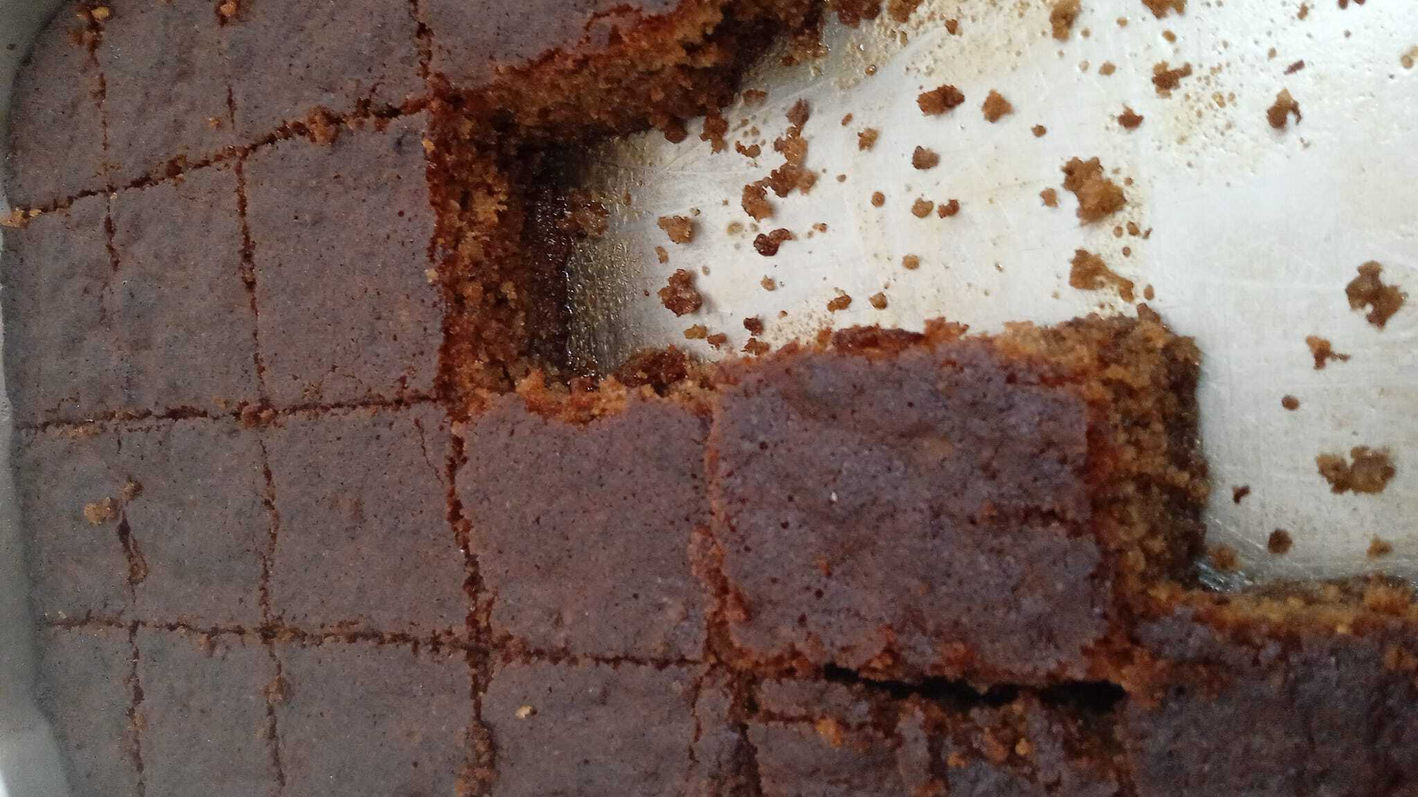 Καρυδόπιτα σιροπιαστή