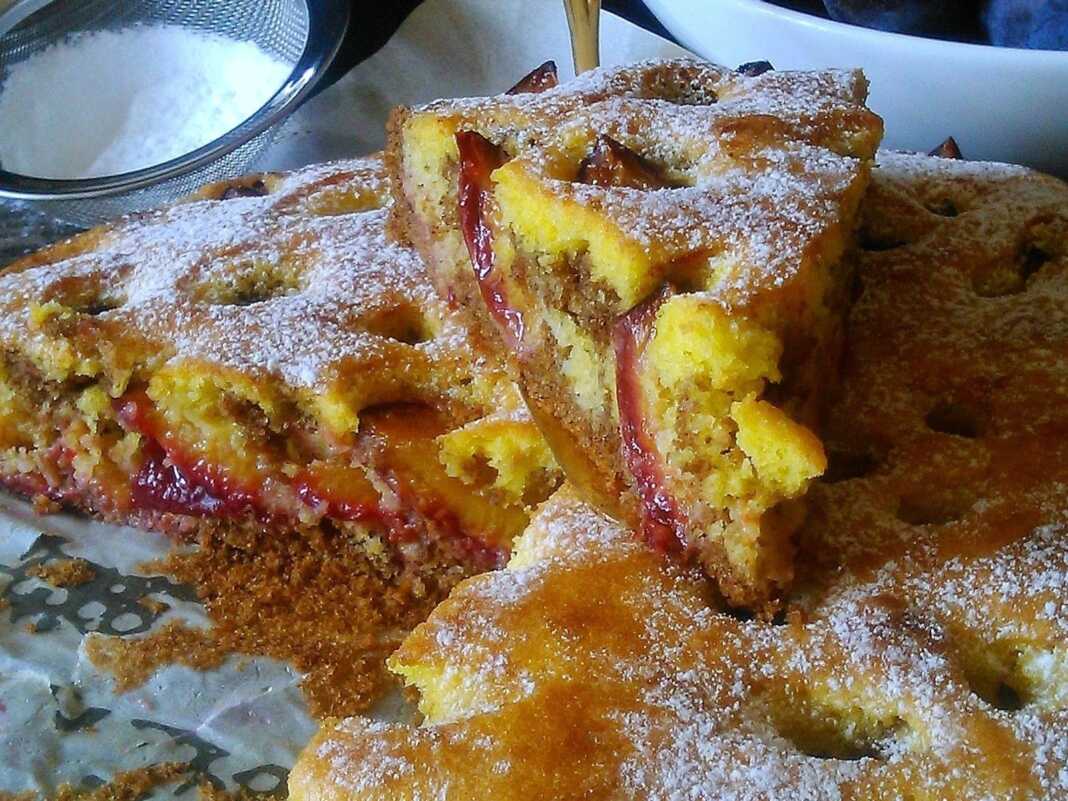 Κέικ με δαμάσκηνα