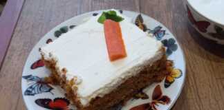 Κέικ καρότου με ξηρούς καρπούς