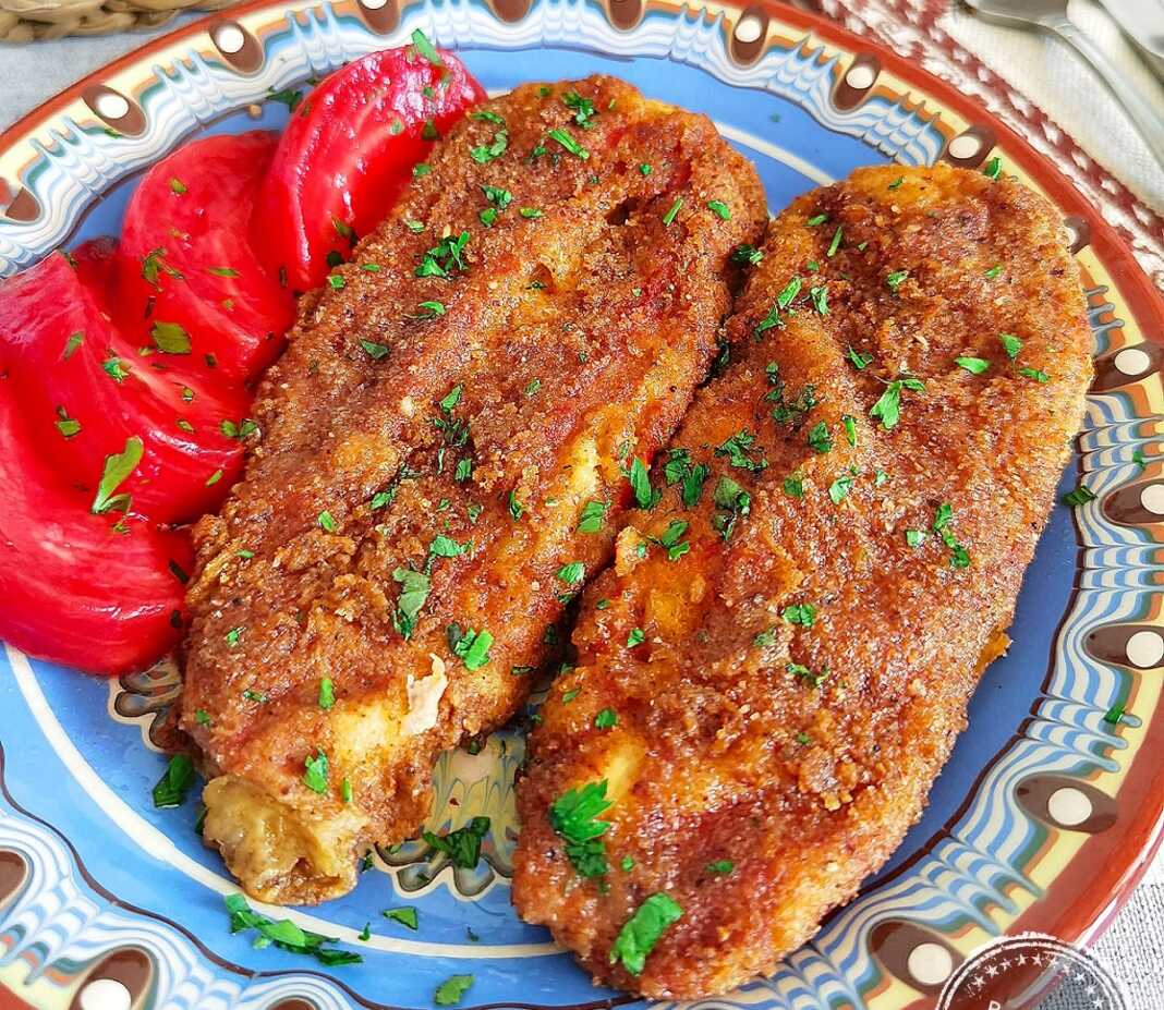 Η Ψητές γεμιστές πιπεριές στο φούρνο ήταν μεσημεριανό στο σπίτι το Σάββατο. Τις αγαπάμε πολύ και είναι πολύ νόστιμες.