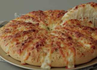 Σκορδόψωμο με μοτσαρέλα