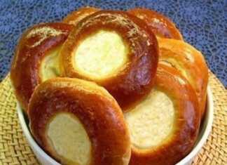 Τυροπιτάκια με τυρί μυζήθρα