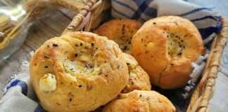 τυροπιτάκια με φέτα και βούτυρο