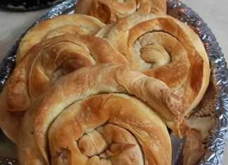 Ατομικές στριφτές τυρόπιτες